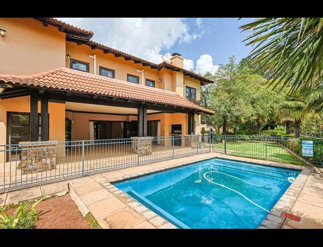 5 BEDROOM HOUSE FOR SALE IN WATERKLOOF RIDGE